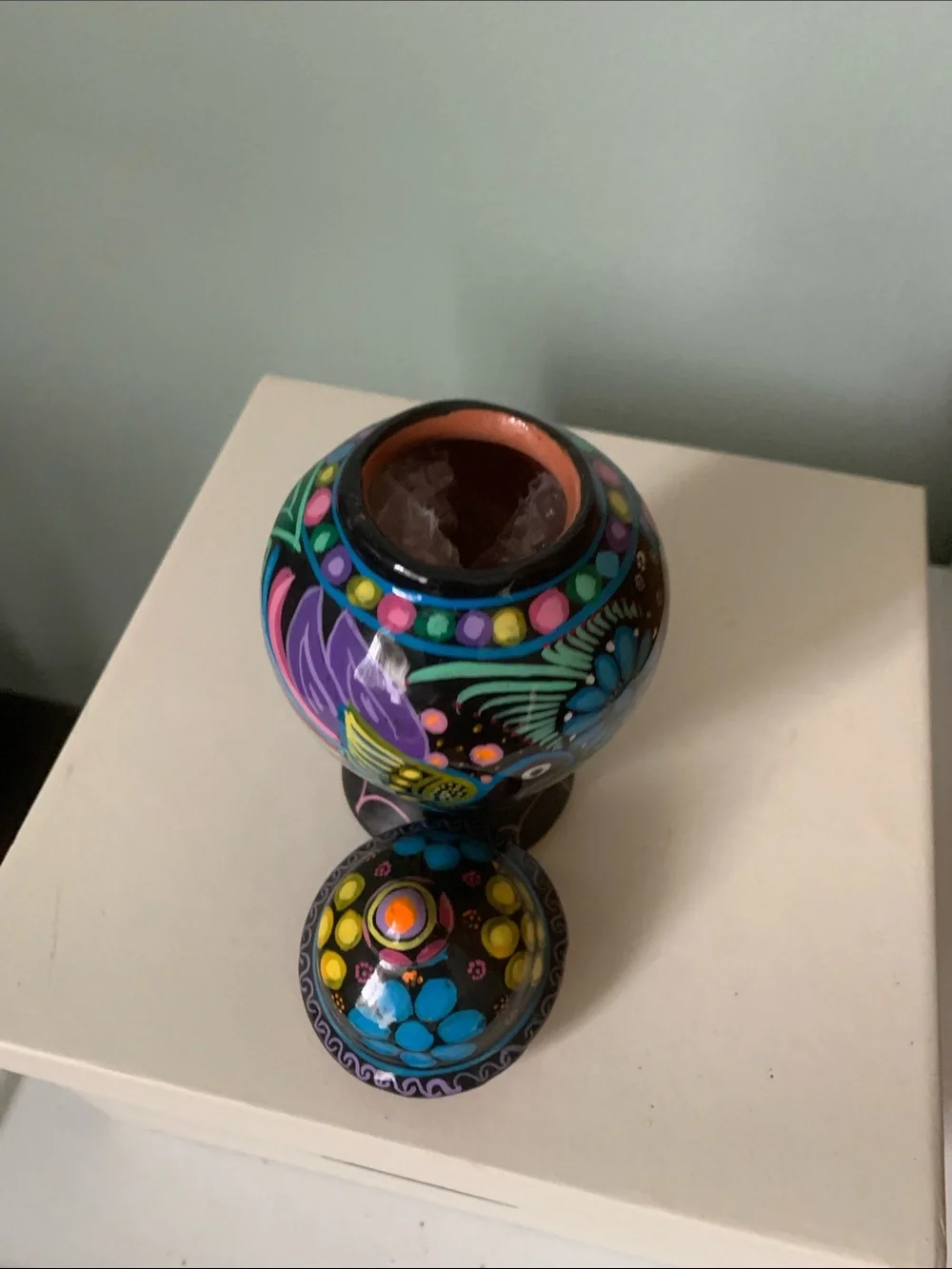 N/A vibrant hand